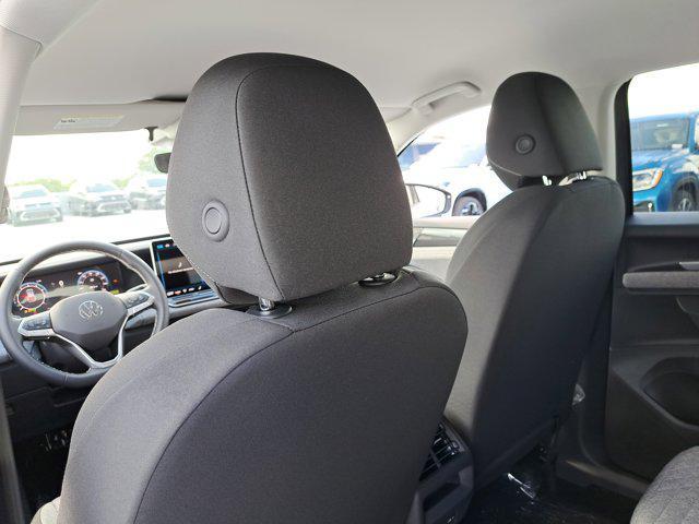 new 2025 Volkswagen Tiguan car, priced at $30,196