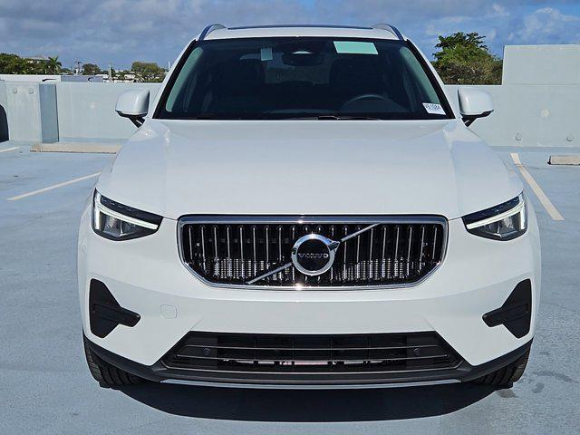 new 2025 Volvo XC40 car, priced at $45,465