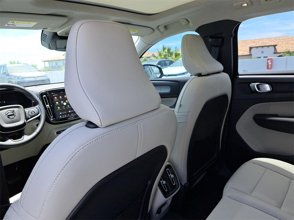 new 2026 Volvo XC40 car, priced at $46,127