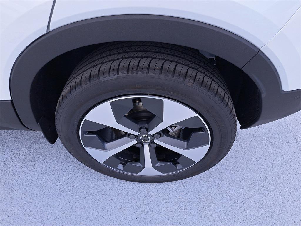 new 2026 Volvo XC40 car, priced at $46,127