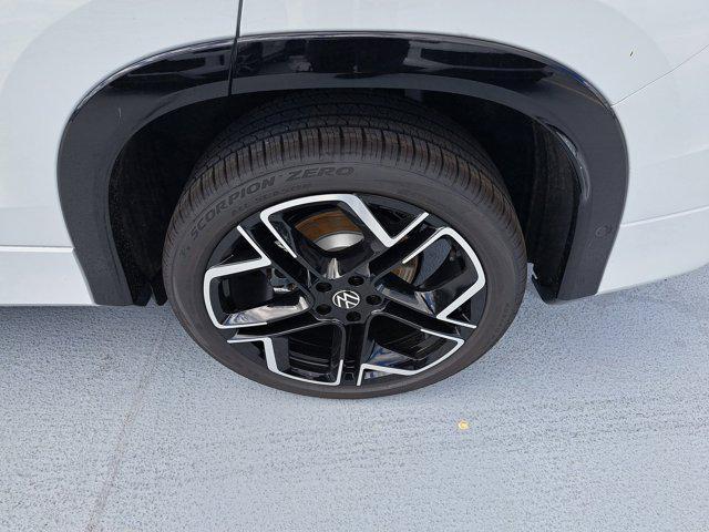 new 2025 Volkswagen Tiguan car, priced at $30,196