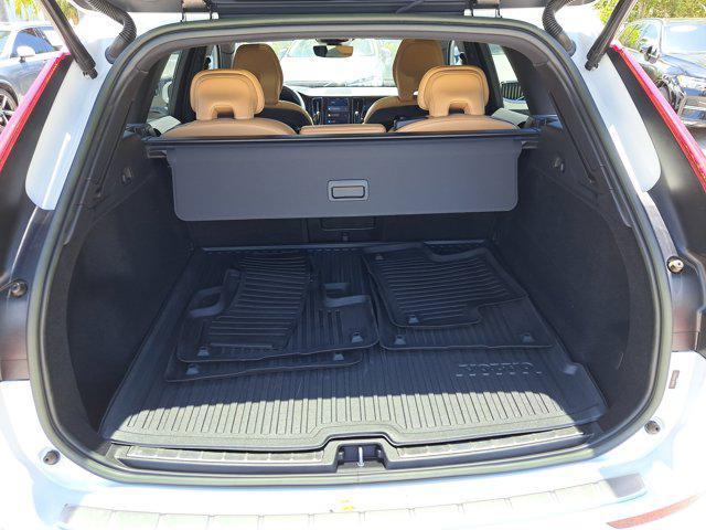 used 2022 Volvo XC60 car, priced at $36,795