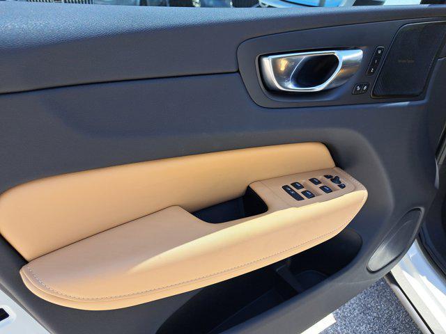 used 2022 Volvo XC60 car, priced at $36,795