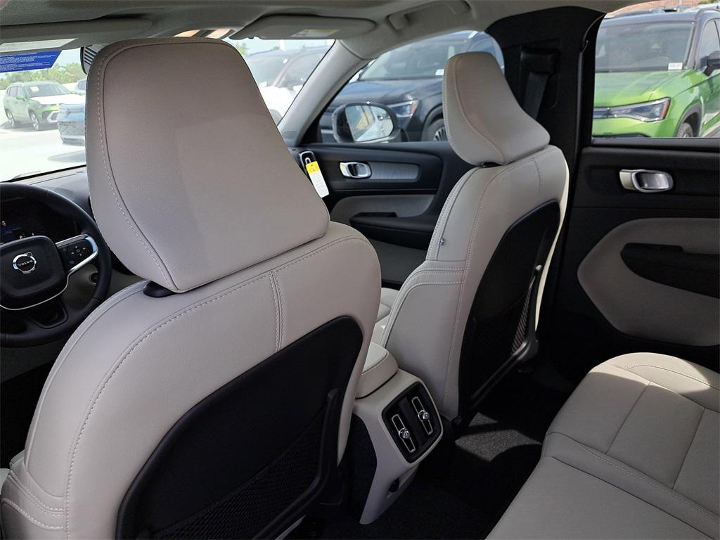 new 2026 Volvo XC40 car, priced at $45,127