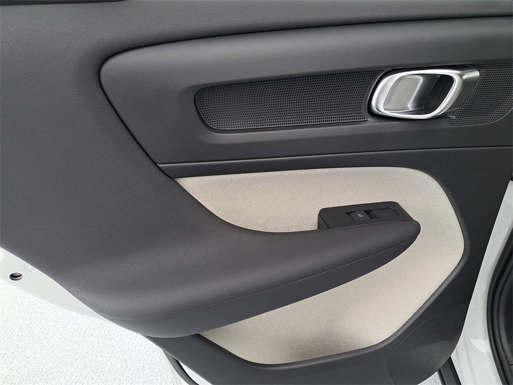 new 2026 Volvo XC40 car, priced at $43,295