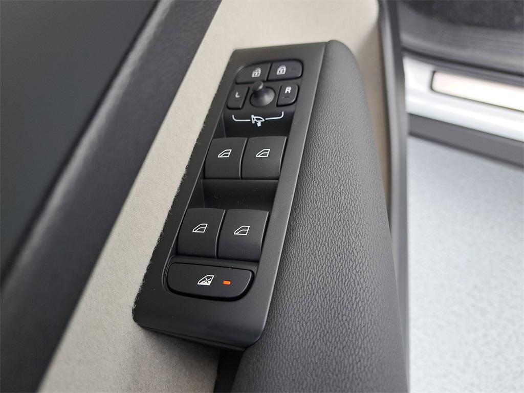 new 2026 Volvo XC40 car, priced at $43,295