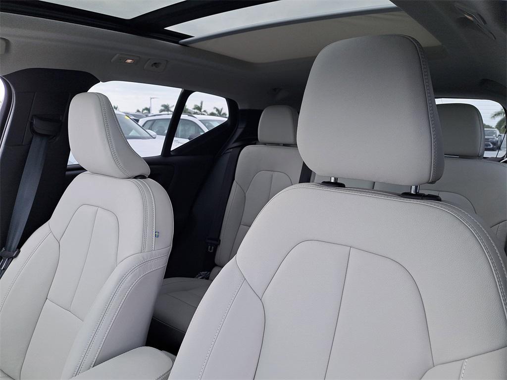 new 2026 Volvo XC40 car, priced at $43,295