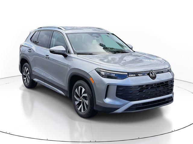 new 2025 Volkswagen Tiguan car, priced at $31,216