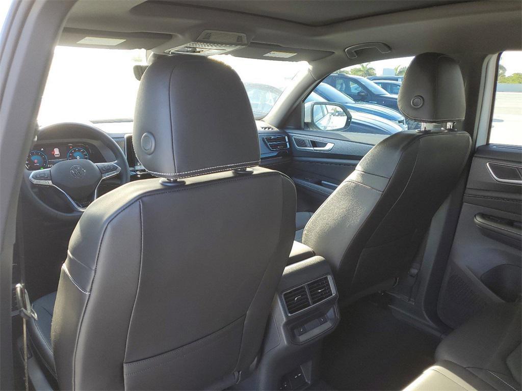 new 2024 Volkswagen Atlas Cross Sport car, priced at $41,886