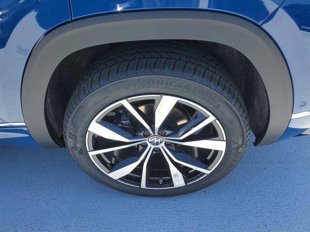 new 2025 Volkswagen Atlas Cross Sport car, priced at $54,891