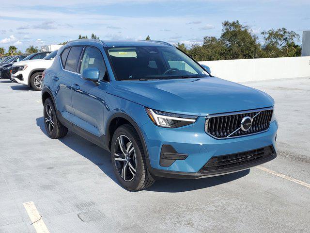 new 2025 Volvo XC40 car, priced at $43,045