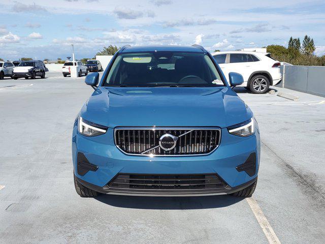 new 2025 Volvo XC40 car, priced at $43,045