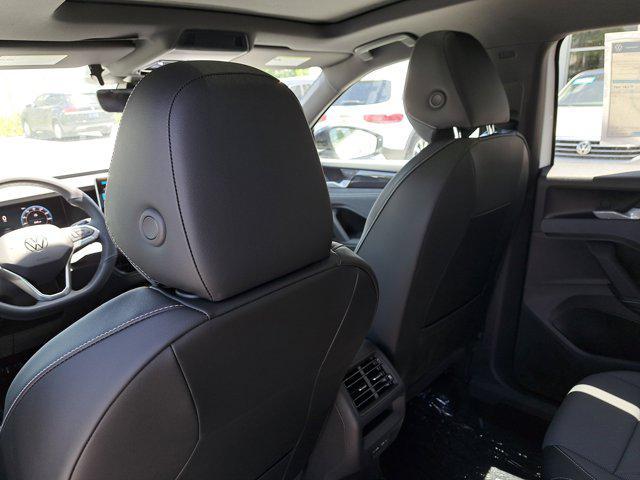 new 2025 Volkswagen Tiguan car, priced at $37,917