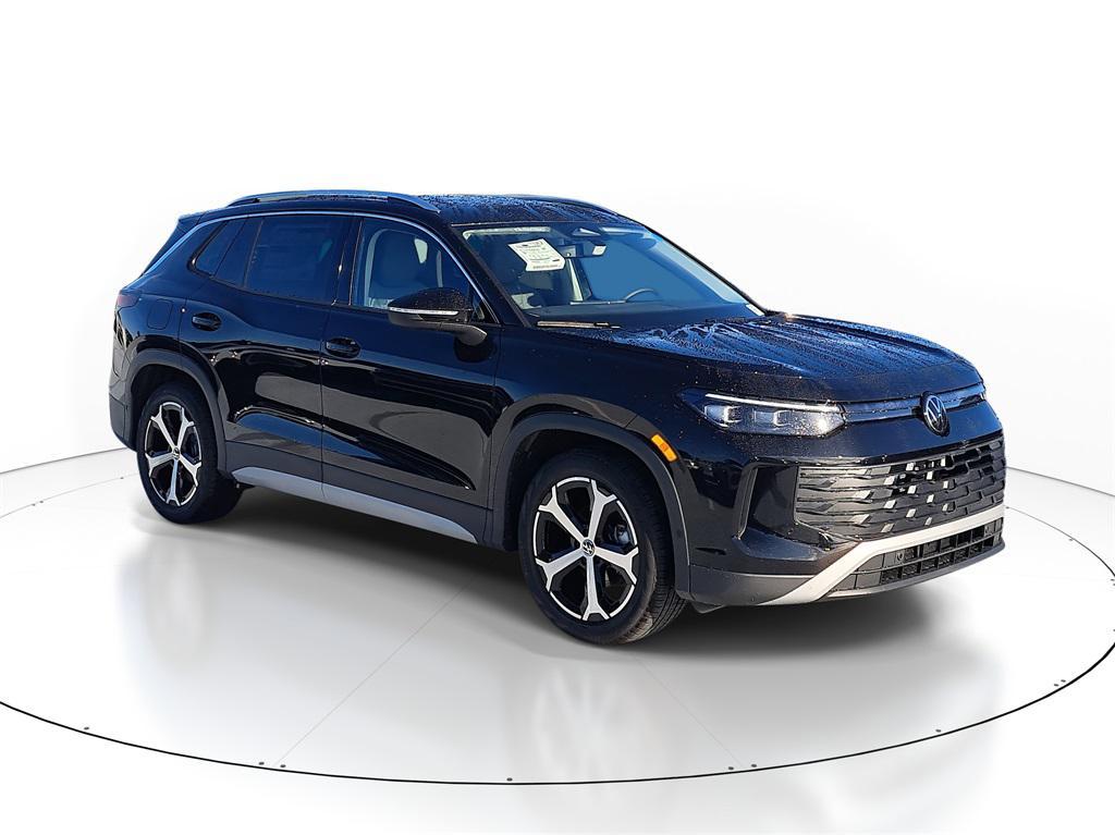 new 2025 Volkswagen Tiguan car, priced at $31,855