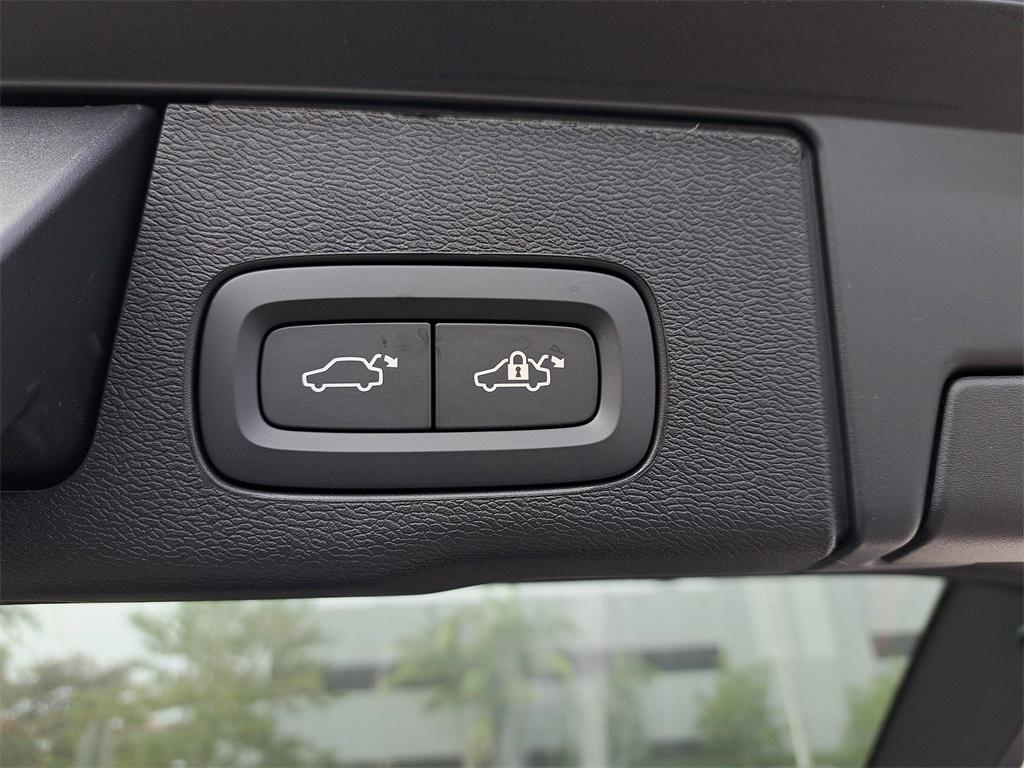 new 2026 Volvo XC60 car, priced at $46,507