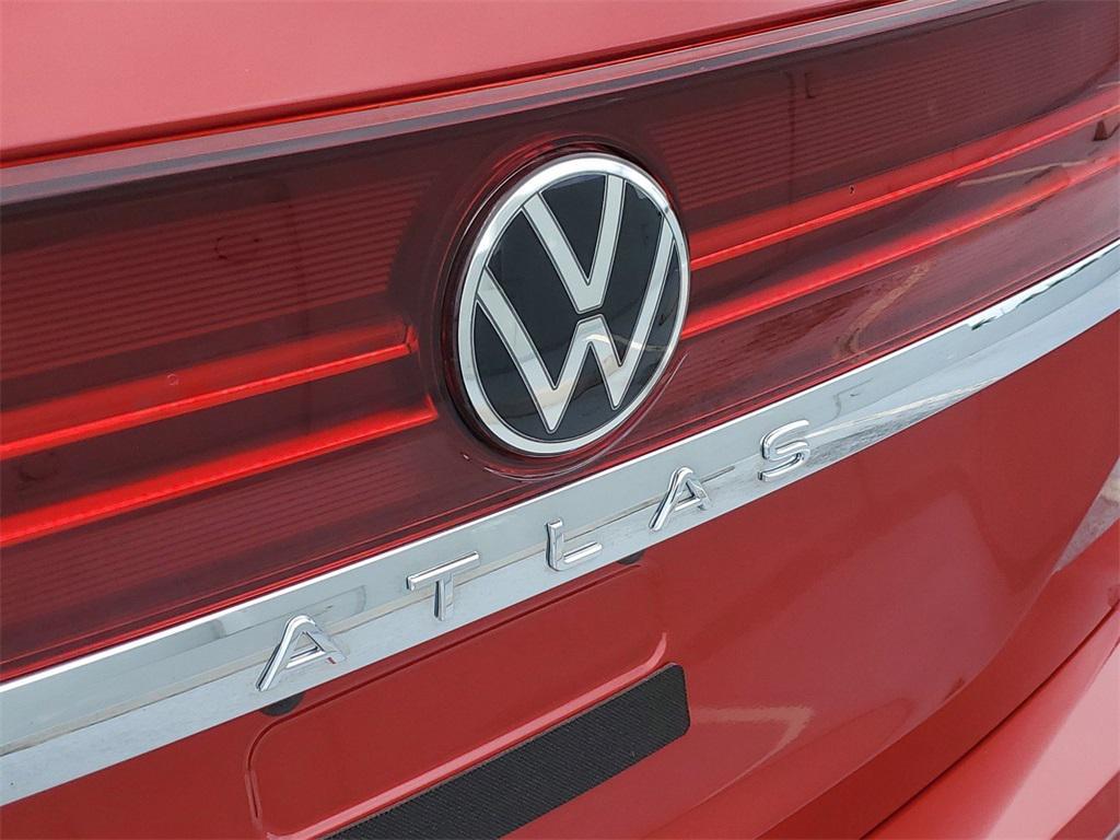 new 2024 Volkswagen Atlas car, priced at $36,566