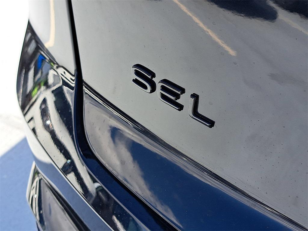 new 2026 Volkswagen Atlas Cross Sport car, priced at $50,059