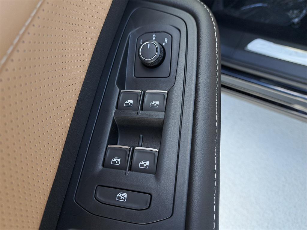 new 2026 Volkswagen Atlas Cross Sport car, priced at $50,059