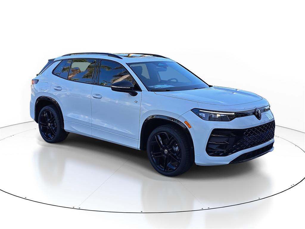 new 2025 Volkswagen Tiguan car, priced at $37,515