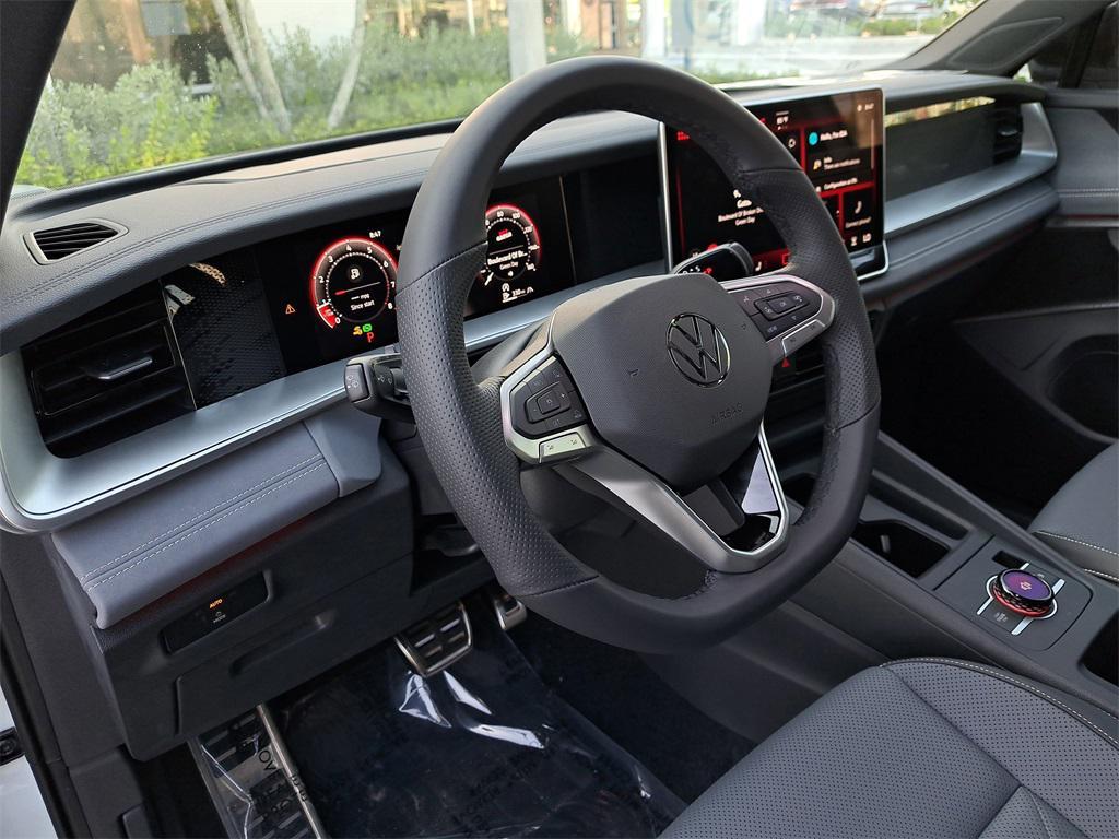 new 2025 Volkswagen Tiguan car, priced at $37,515