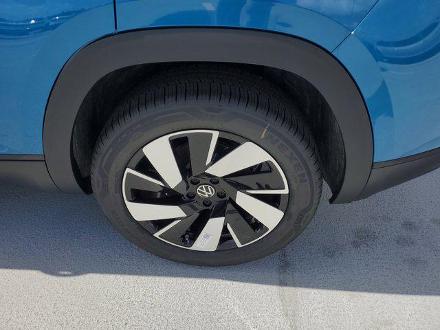 new 2025 Volkswagen Atlas Cross Sport car, priced at $43,651