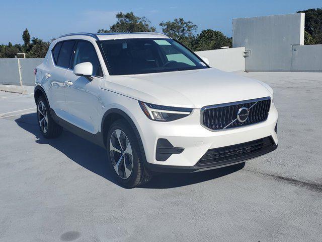 new 2025 Volvo XC40 car, priced at $45,465