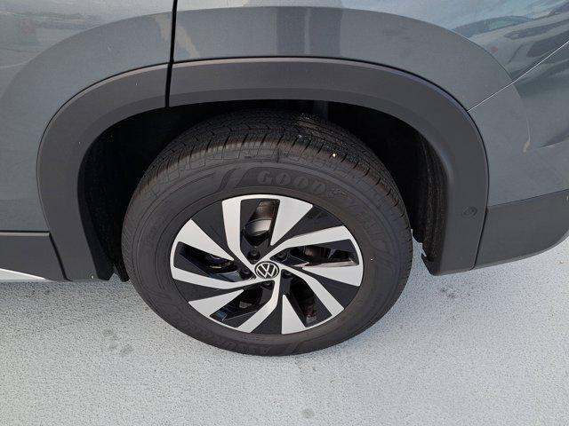 new 2025 Volkswagen Tiguan car, priced at $29,470