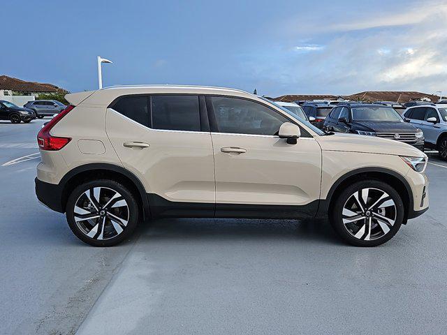 new 2025 Volvo XC40 car, priced at $50,040