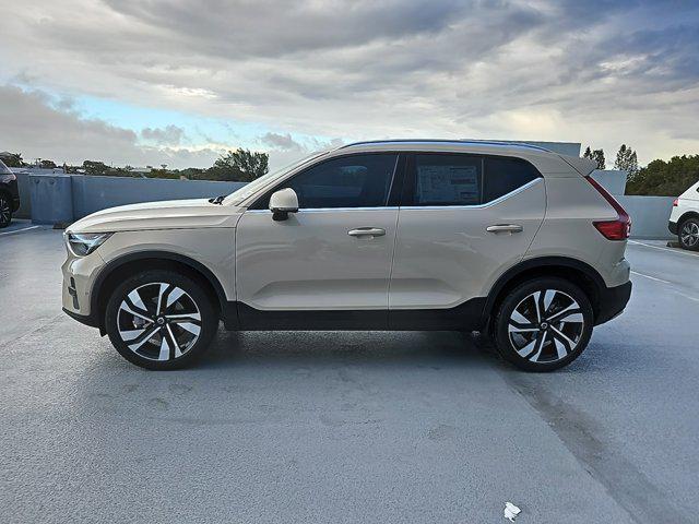 new 2025 Volvo XC40 car, priced at $50,040