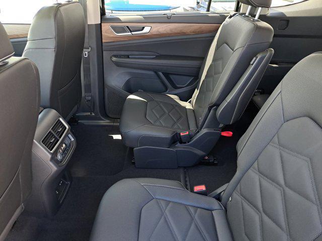 new 2026 Volkswagen Atlas car, priced at $48,333