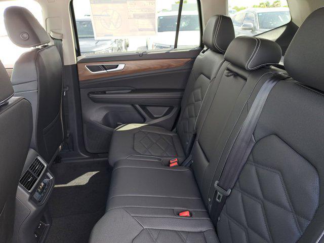 new 2025 Volkswagen Atlas car, priced at $44,353