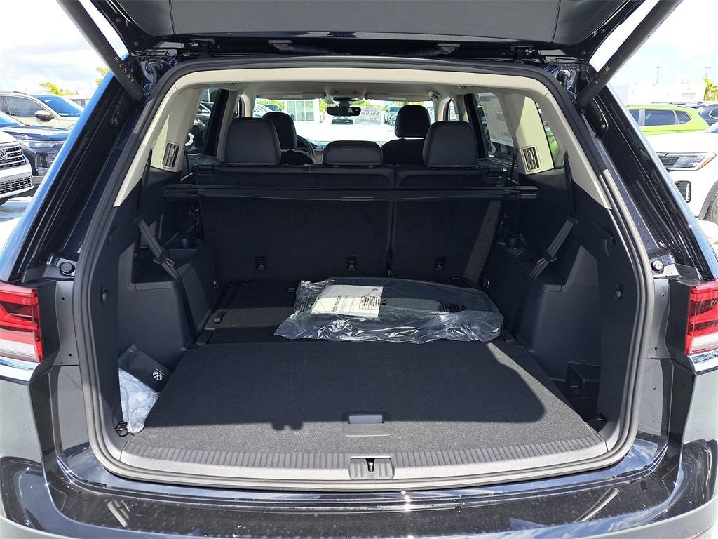 new 2025 Volkswagen Atlas car, priced at $39,853