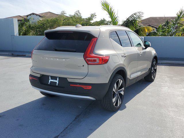 new 2025 Volvo XC40 car, priced at $49,070