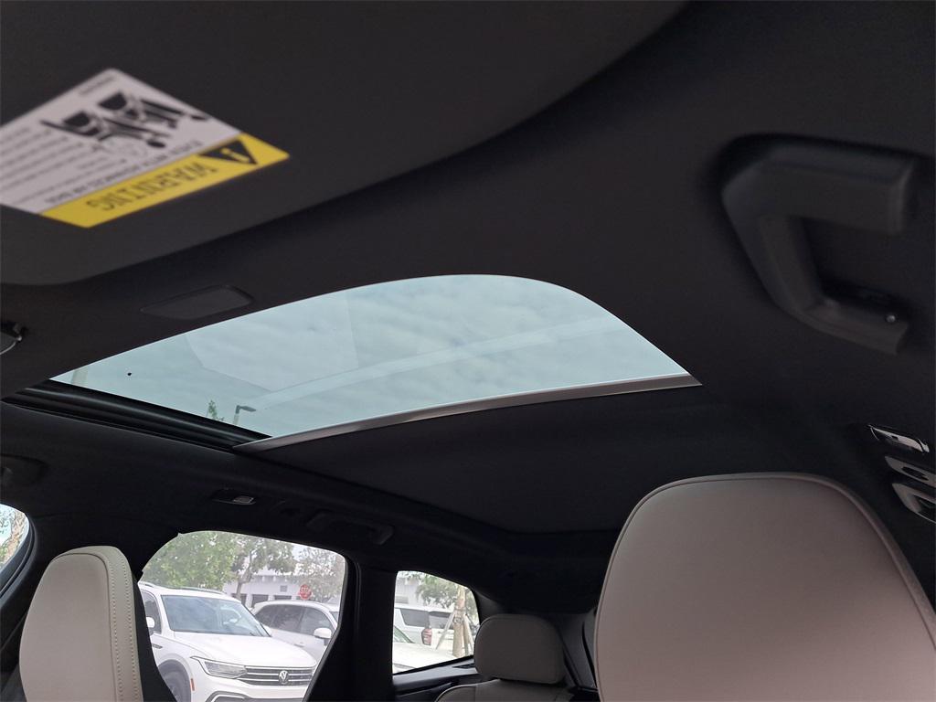 new 2026 Volvo XC60 Plug-In Hybrid car, priced at $63,987