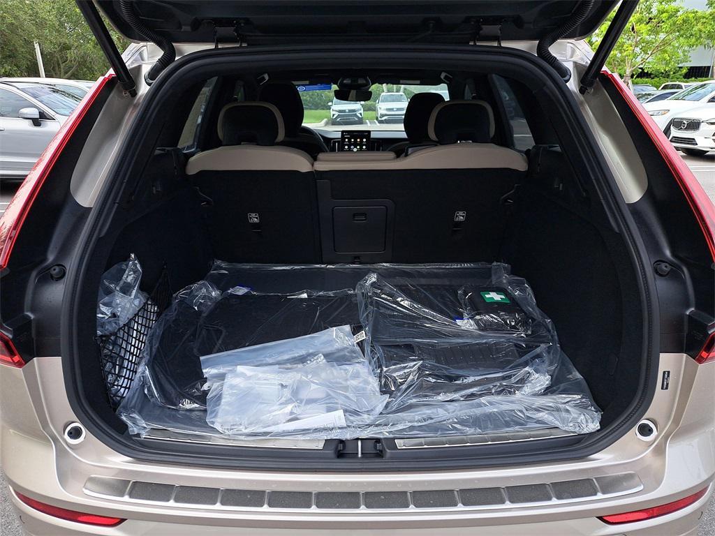 new 2026 Volvo XC60 Plug-In Hybrid car, priced at $63,987