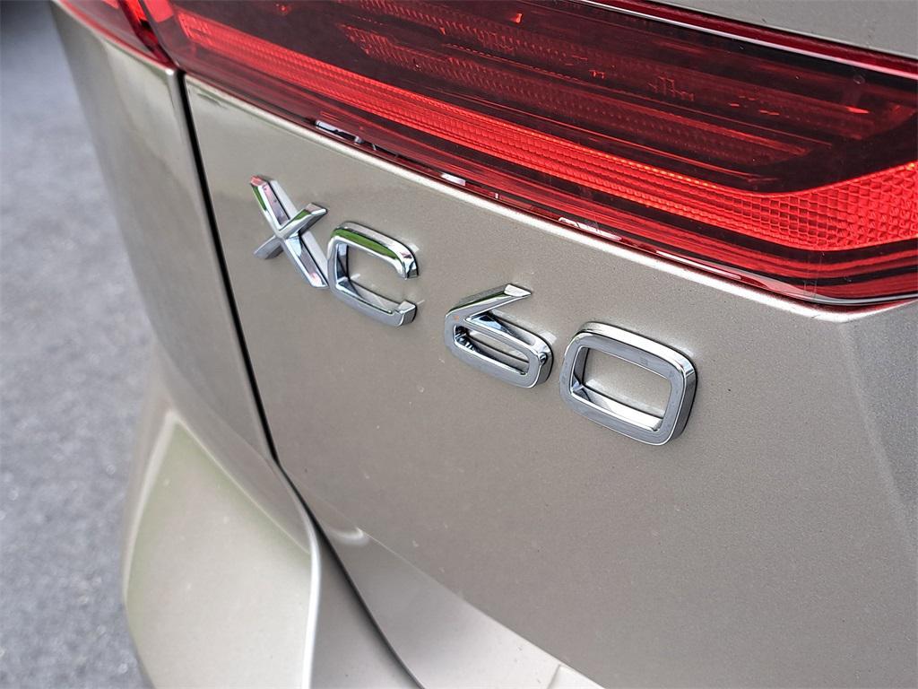 new 2026 Volvo XC60 Plug-In Hybrid car, priced at $63,987