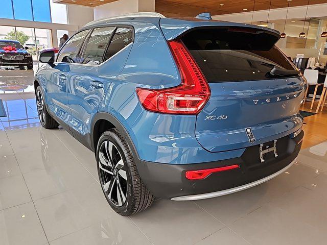 new 2025 Volvo XC40 car, priced at $48,890