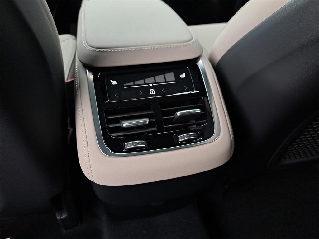 new 2026 Volvo XC90 car, priced at $65,914