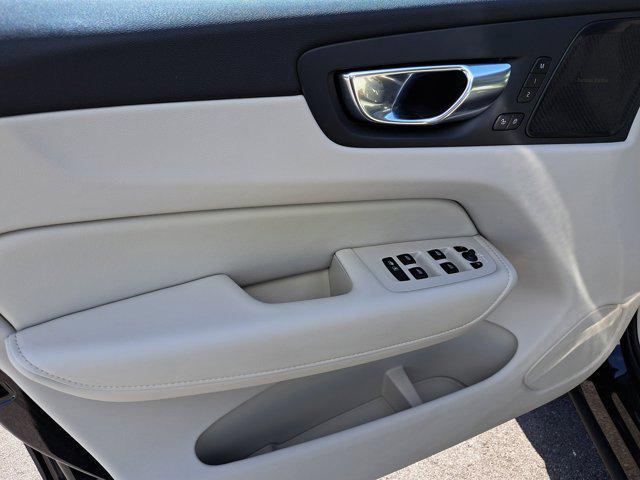 used 2022 Volvo XC60 car, priced at $32,995