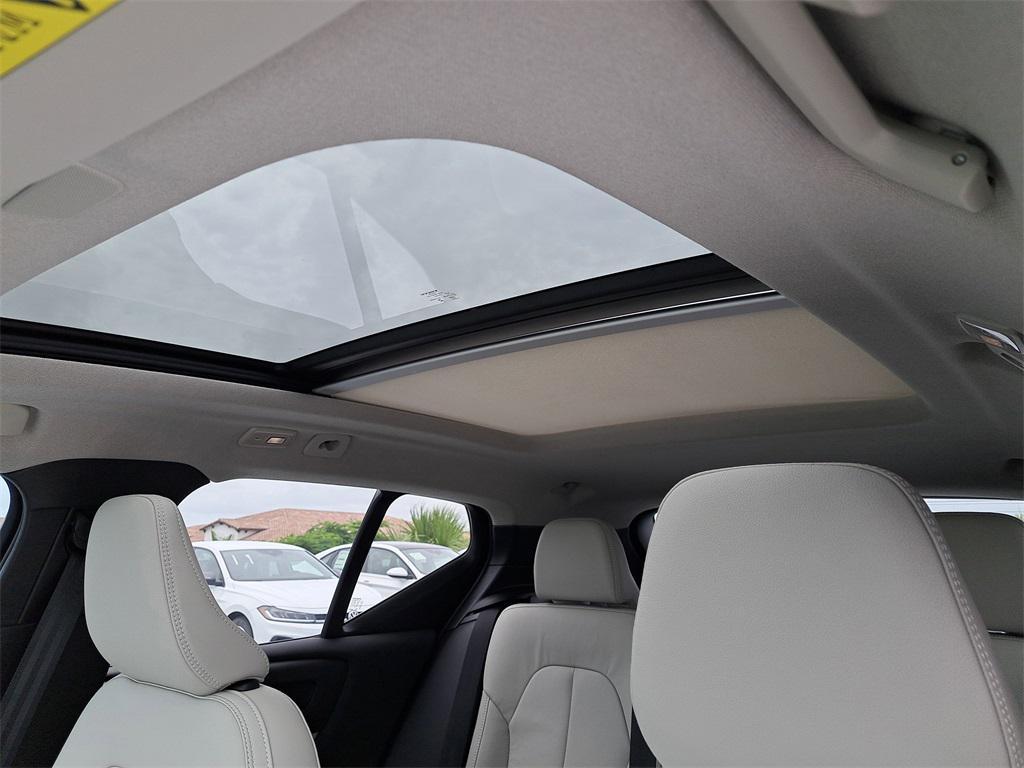 new 2026 Volvo XC40 car, priced at $42,767