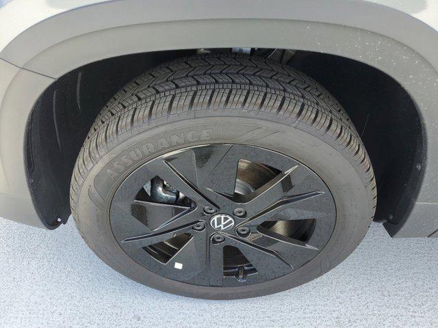 new 2025 Volkswagen Taos car, priced at $29,368