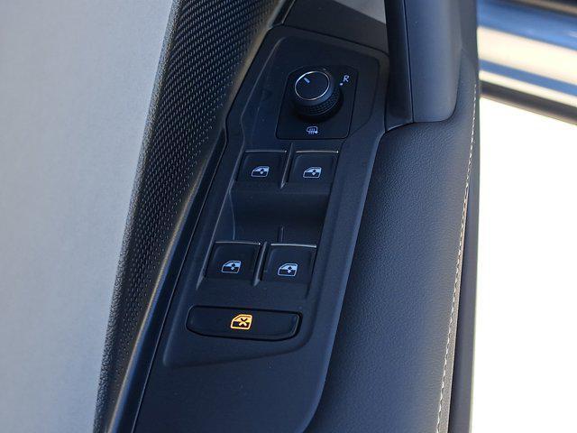 new 2025 Volkswagen Tiguan car, priced at $33,355