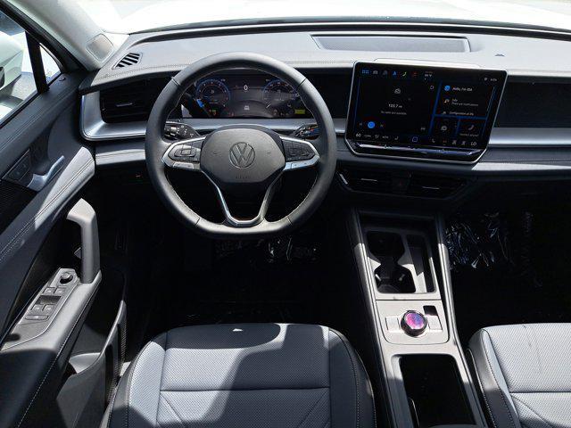 new 2025 Volkswagen Tiguan car, priced at $33,774