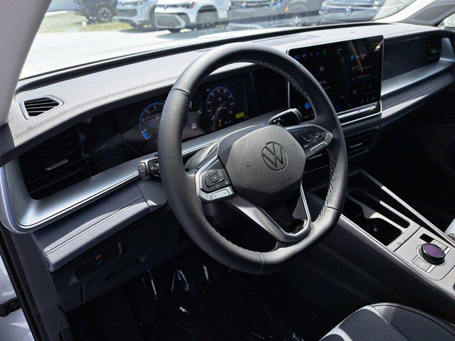 new 2025 Volkswagen Tiguan car, priced at $33,774