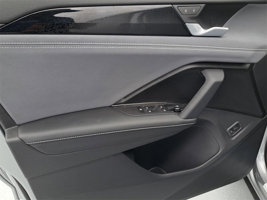 new 2025 Volkswagen Tiguan car, priced at $31,067