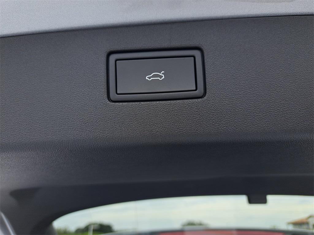 new 2025 Volkswagen Tiguan car, priced at $31,067