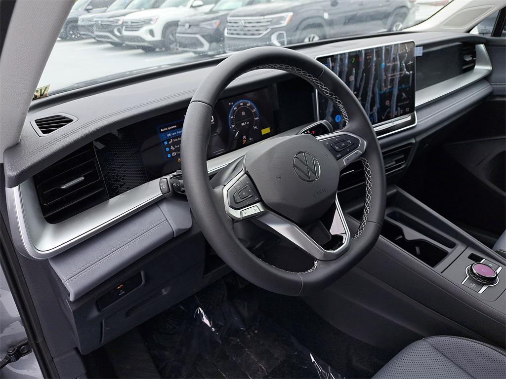 new 2025 Volkswagen Tiguan car, priced at $31,067