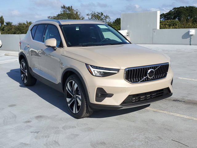 new 2025 Volvo XC40 car, priced at $48,675