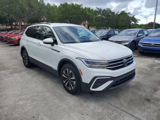 new 2024 Volkswagen Tiguan car, priced at $28,327