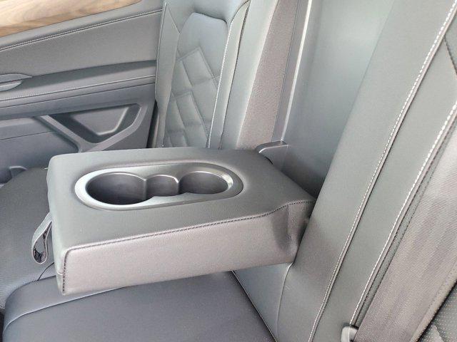 new 2025 Volkswagen Atlas car, priced at $42,018
